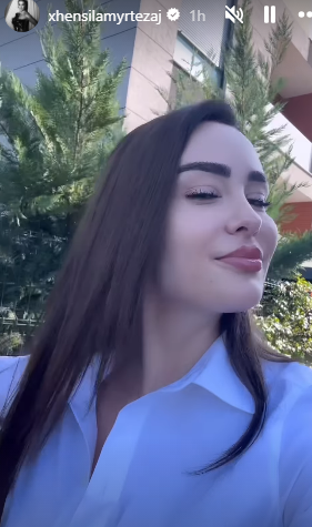 FOTO/ Një ditë pas seancës për divorc Xhensila shfaqet