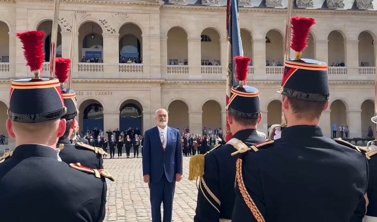Rama vizitë zyrtare në Francë, konferencë me Macron: Do