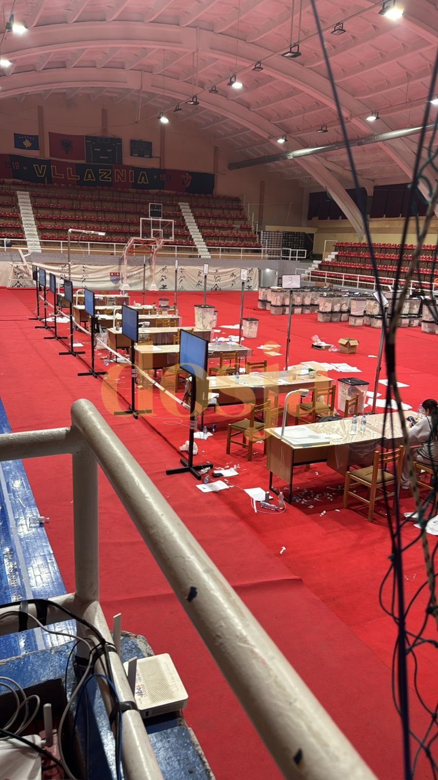 FOTOLAJM/ Ndodh në Shkodër! Ndërpritet numërimi i votave,