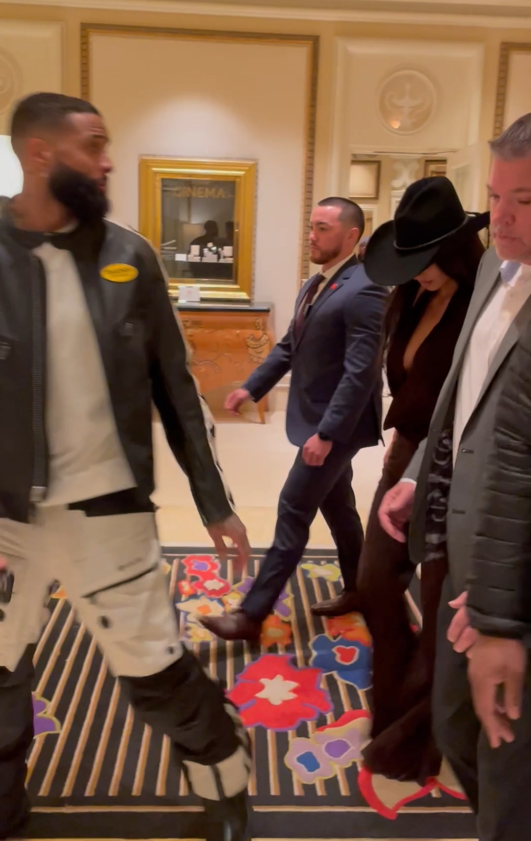Kim Kardashian dhe sportisti i NFL fotografohen bashkë për herë