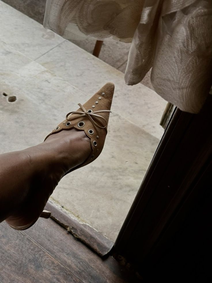Do t’i adhuroni: Vajzat me stil po rikthejnë trendin e takave të
