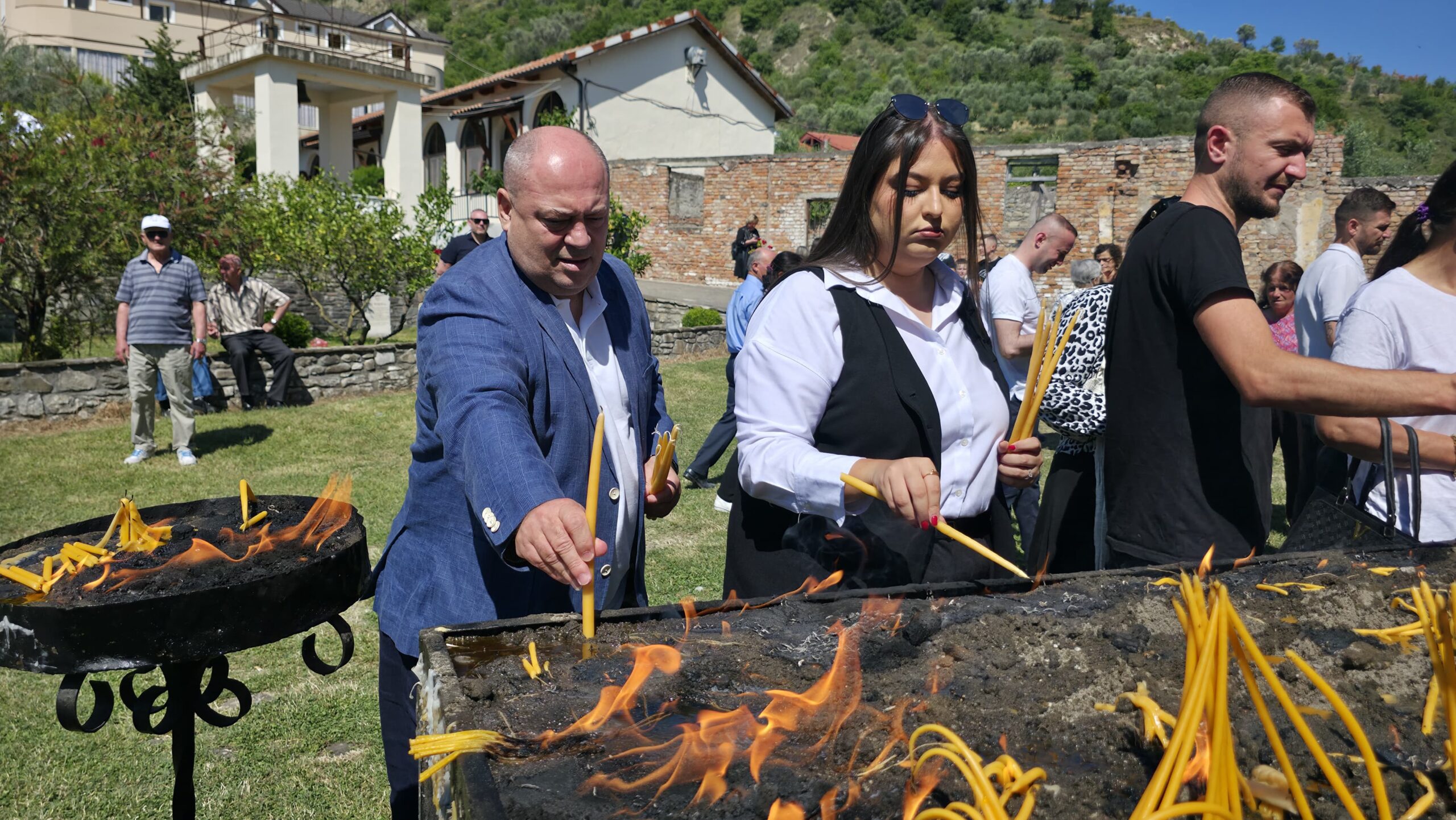 N&euml; Shijon t&euml; Elbasanit u kremtua Dita e Sh&euml;n Joan Vladimirit