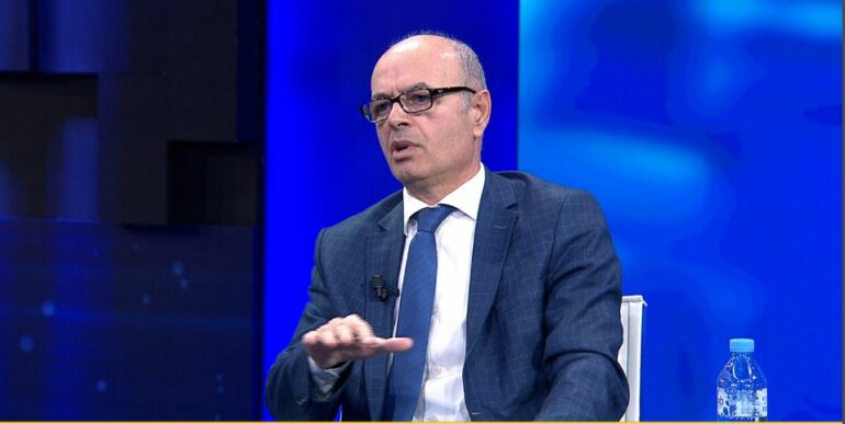Kabineti “Rama 4”, Petro Koçi zbulon emrin e ministrit