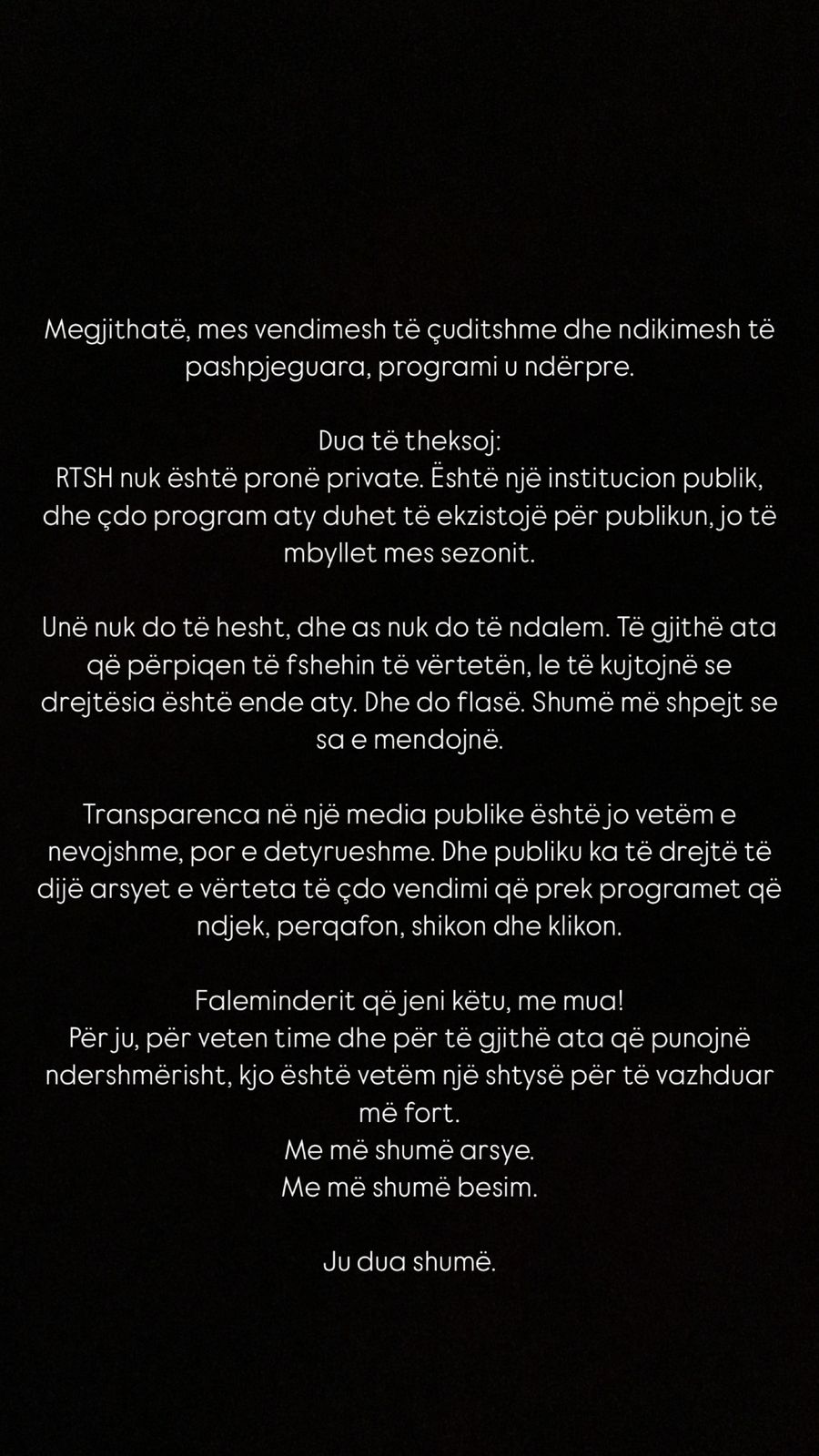 Nuk ndalen çudirat në RTSH, gazetarit i mbyllin emisionin në