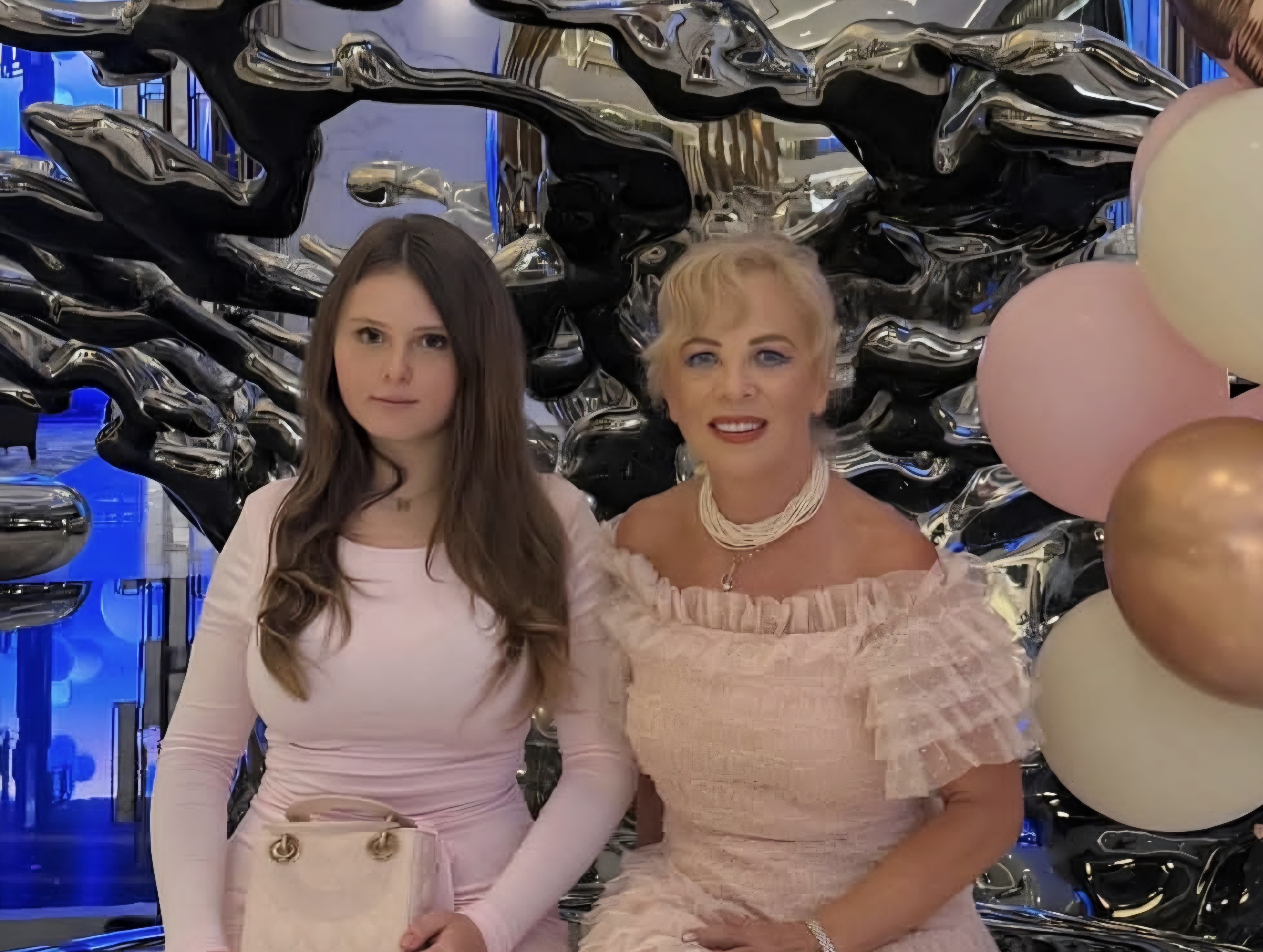 Dedikimi i Inva Mulës për Ninën e saj: 14 vite me dashurinë