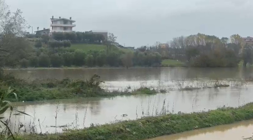 FOTO: Shqipëria nën ujë!