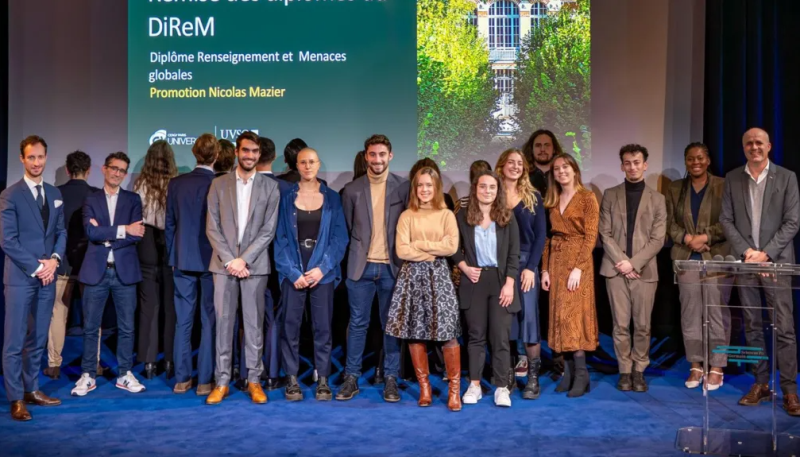 Brenda universitetit francez ku trajnohen spiunët