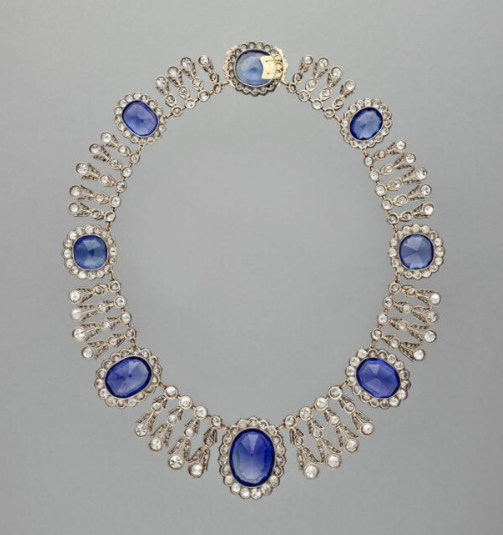 Ministria Franceze e Kulturës publikon listën e bizhuterive të